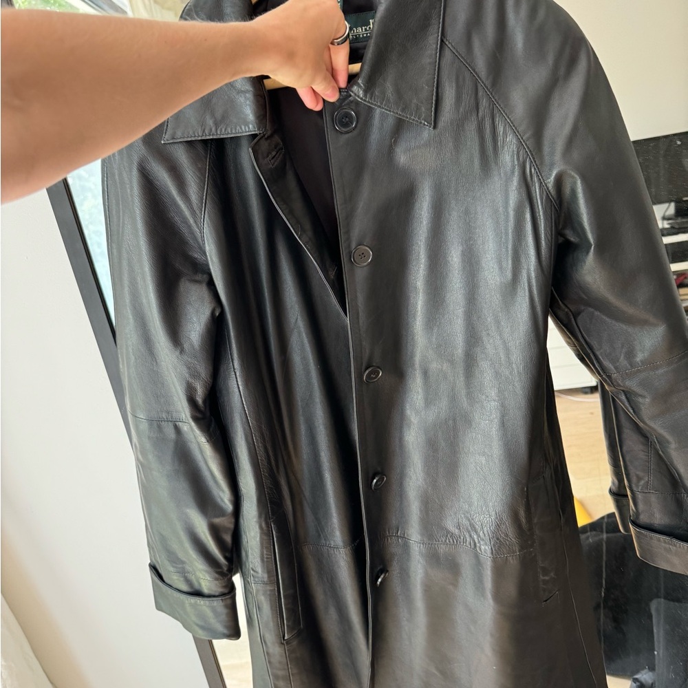 Leather jacket - Picture 2 of 6